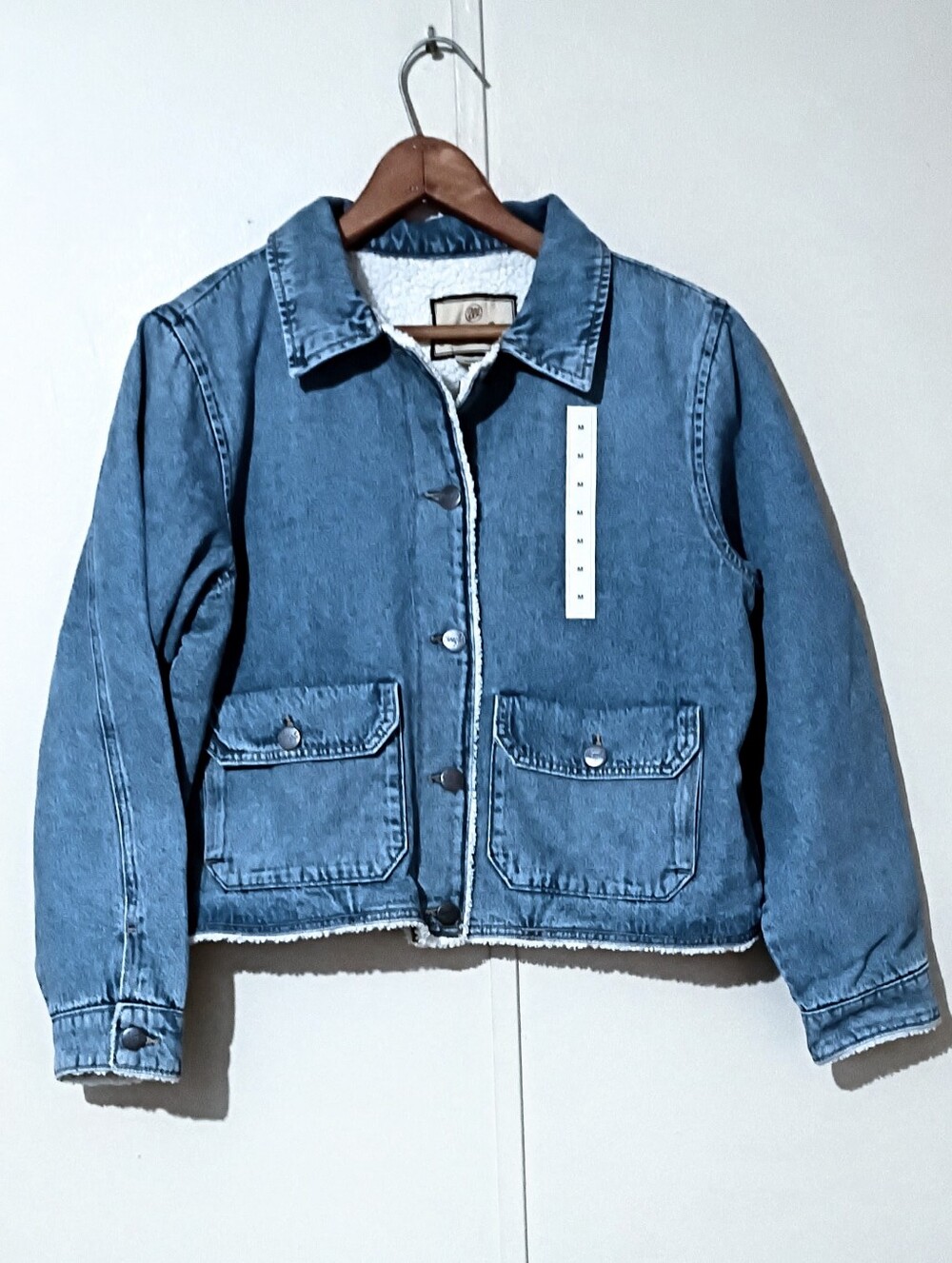 NWOTs **Wrangler** Cropped Button Front Sherpa Lined Barn Jacket. Size M.